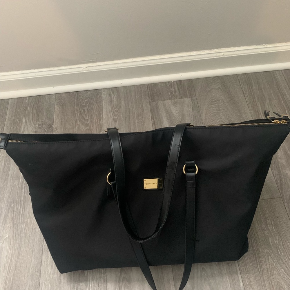Tommy Hilfiger Weekender Bag